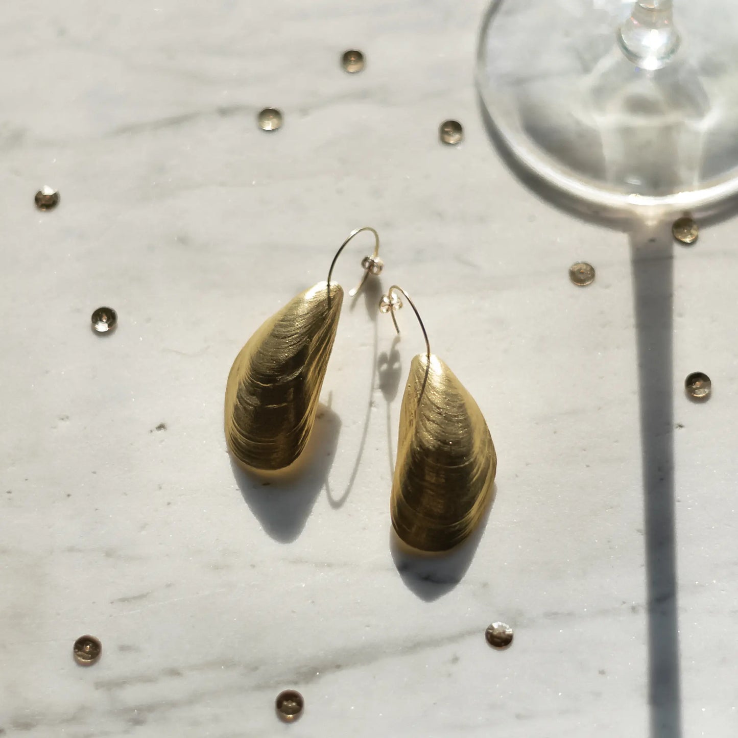 MUSSEL SHELL Earrings